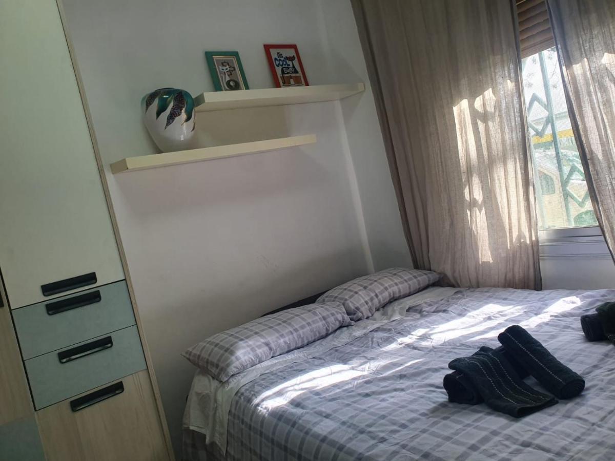برشلونة Studio Or Rooms With Private Bathroom Or Rooms With Shared Bathroom المظهر الخارجي الصورة