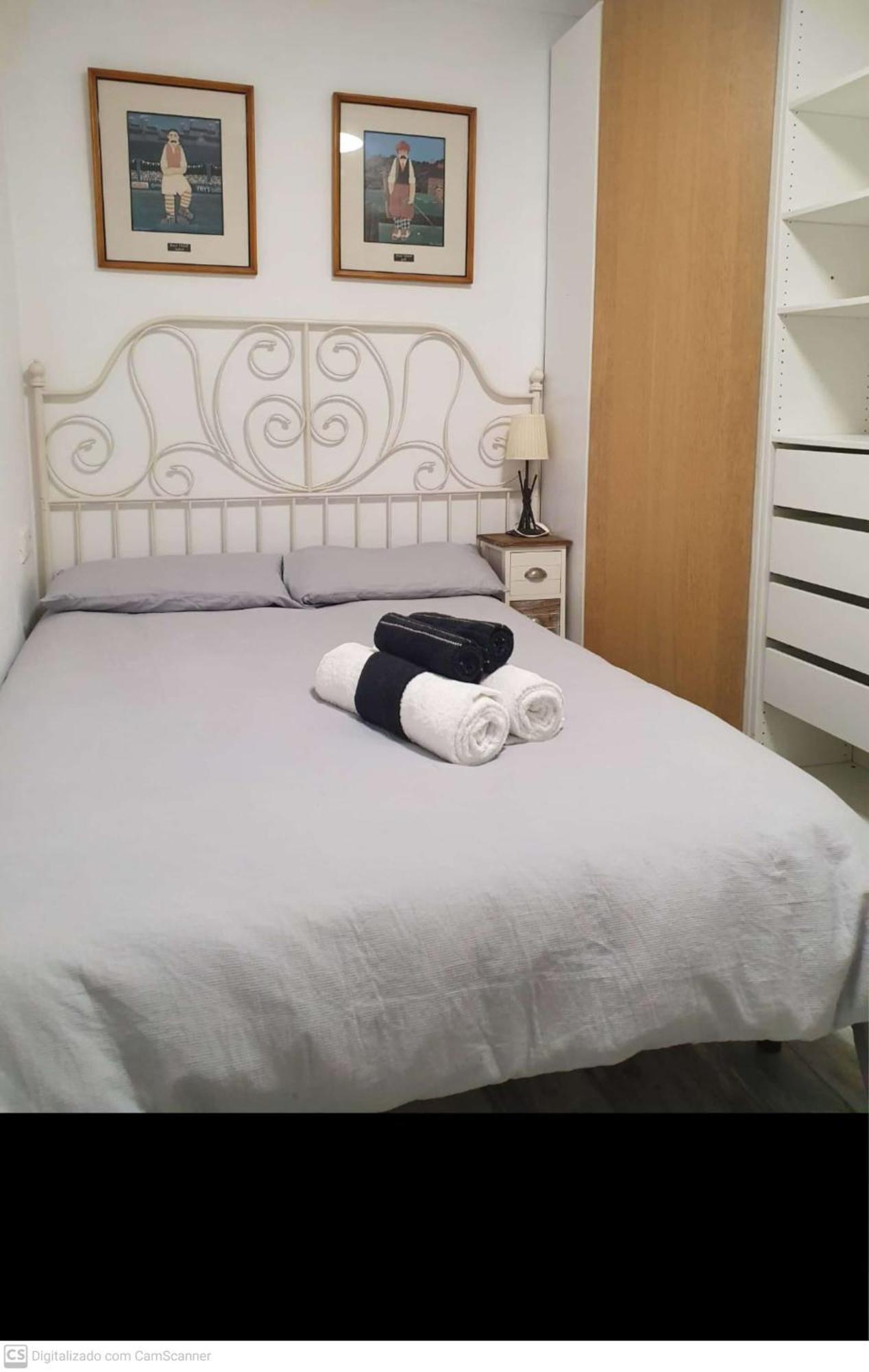 برشلونة Studio Or Rooms With Private Bathroom Or Rooms With Shared Bathroom المظهر الخارجي الصورة