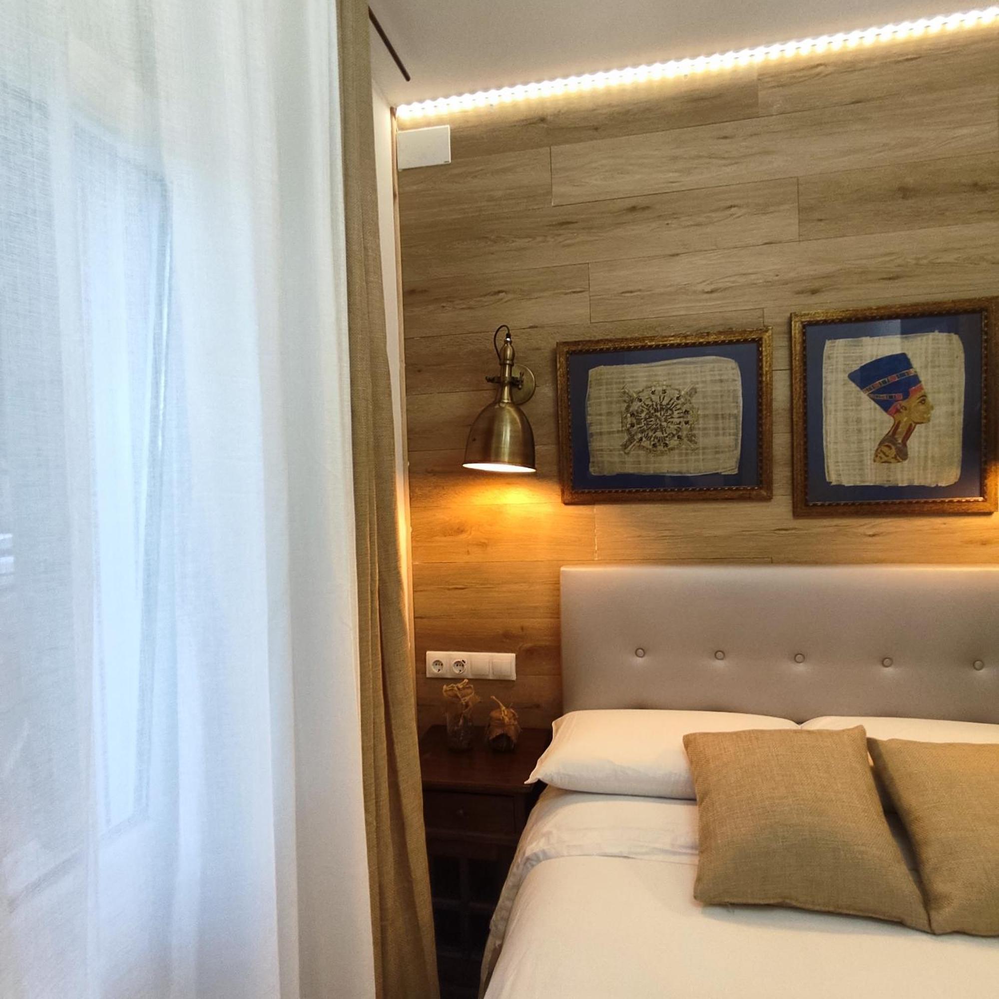 برشلونة Studio Or Rooms With Private Bathroom Or Rooms With Shared Bathroom المظهر الخارجي الصورة